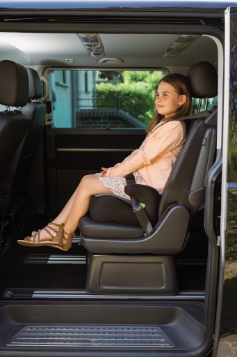 Podstawka OSANN Junior Isofix I-Size z pasem Gurtfix Pixel Black